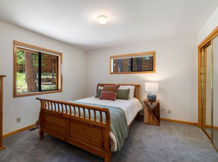 13040 Hillside Drive, Truckee, CA 96161 Photo