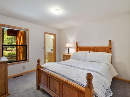 13040 Hillside Drive, Truckee, CA 96161 Photo