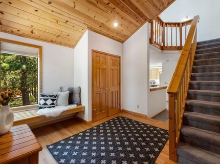 13040 Hillside Drive, Truckee, CA 96161 Photo