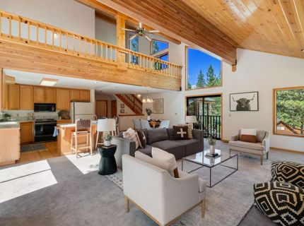 13040 Hillside Drive, Truckee, CA 96161 Photo