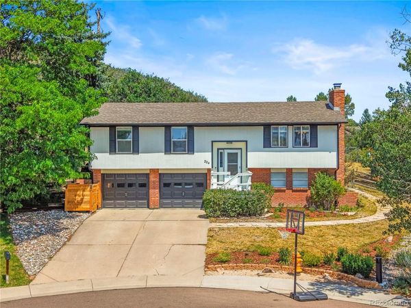 224 Hill Court , Castle Rock, CO 80104