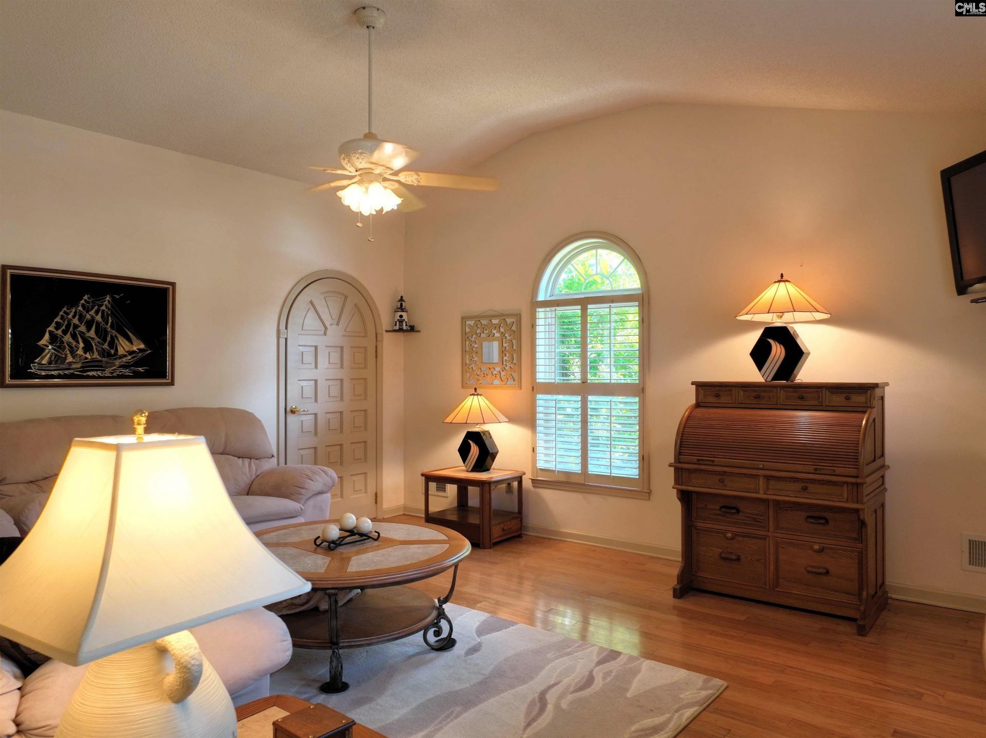 104 Oak Leaf Lane  Photo 22