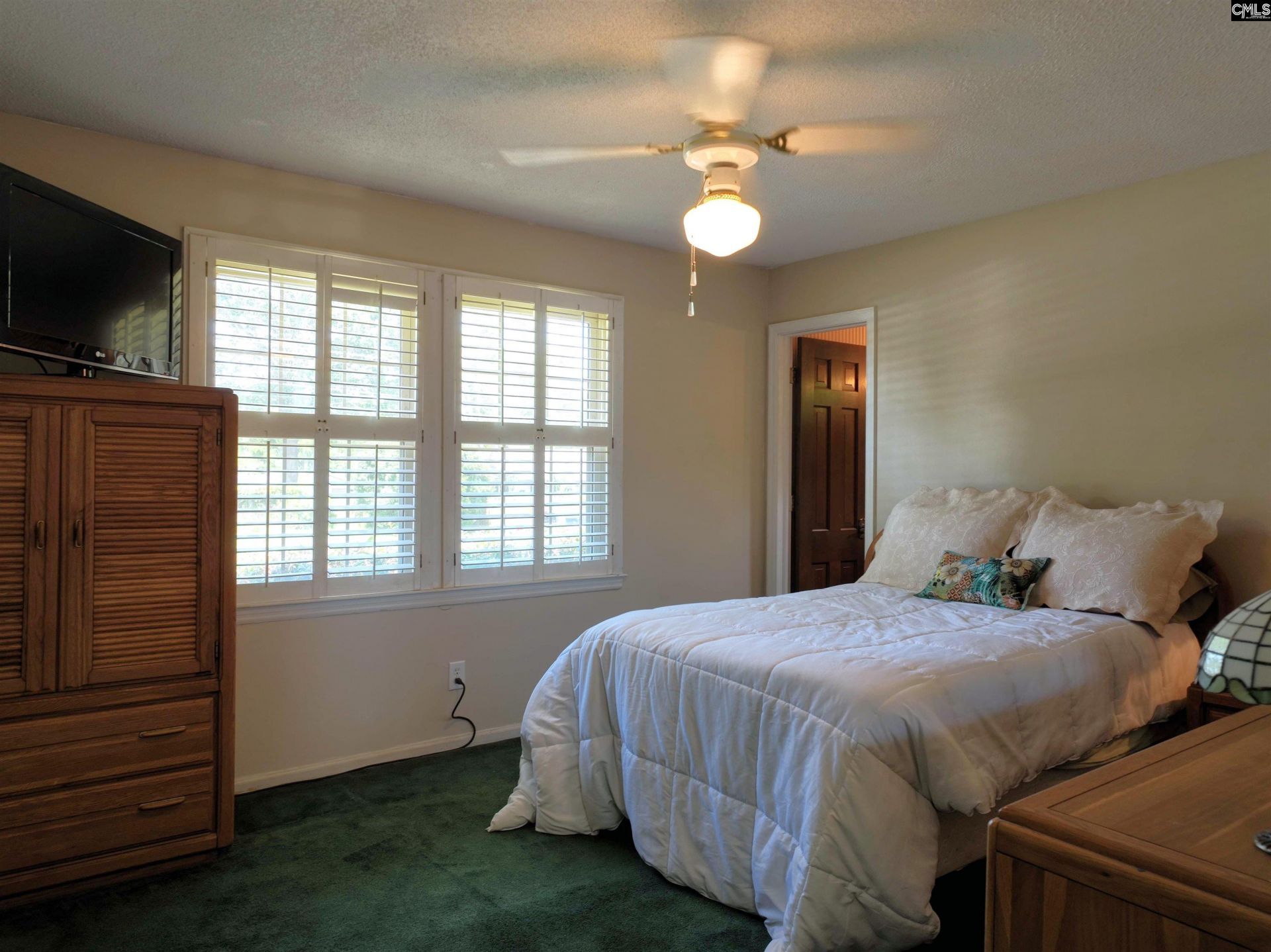 104 Oak Leaf Lane  Photo 24