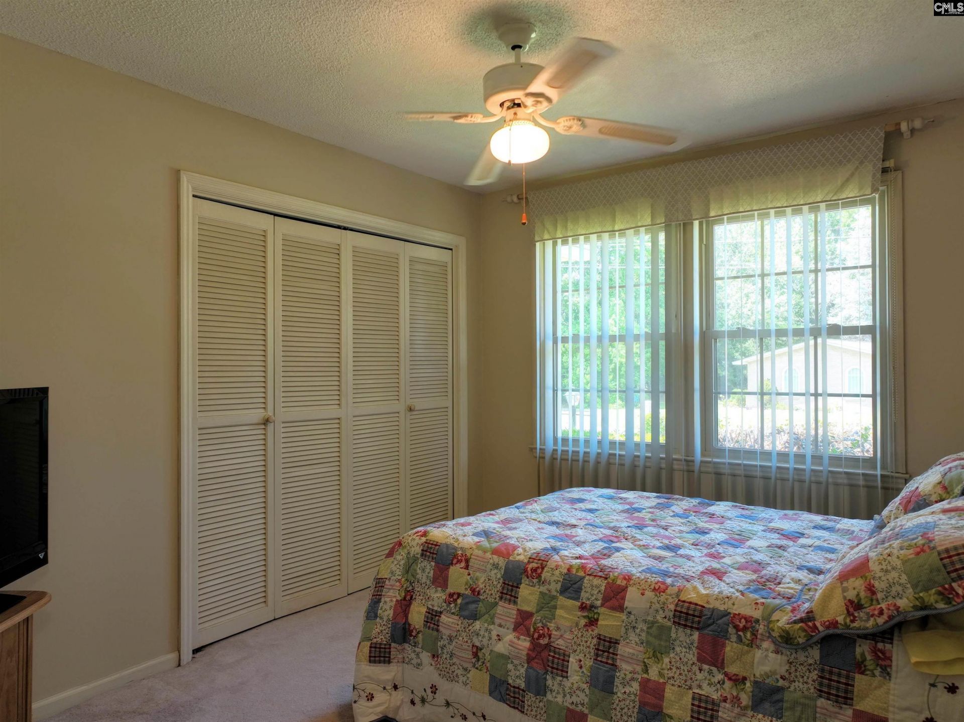 104 Oak Leaf Lane  Photo 28