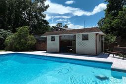 104 Oak Leaf Lane  photo 4