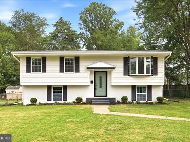 402 PICKETT LANE , HERNDON, VA 20170