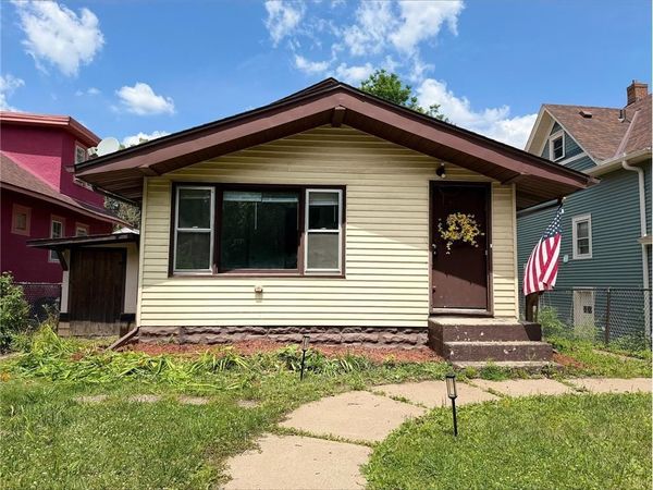1173 Mclean Avenue , Saint Paul, MN 55106