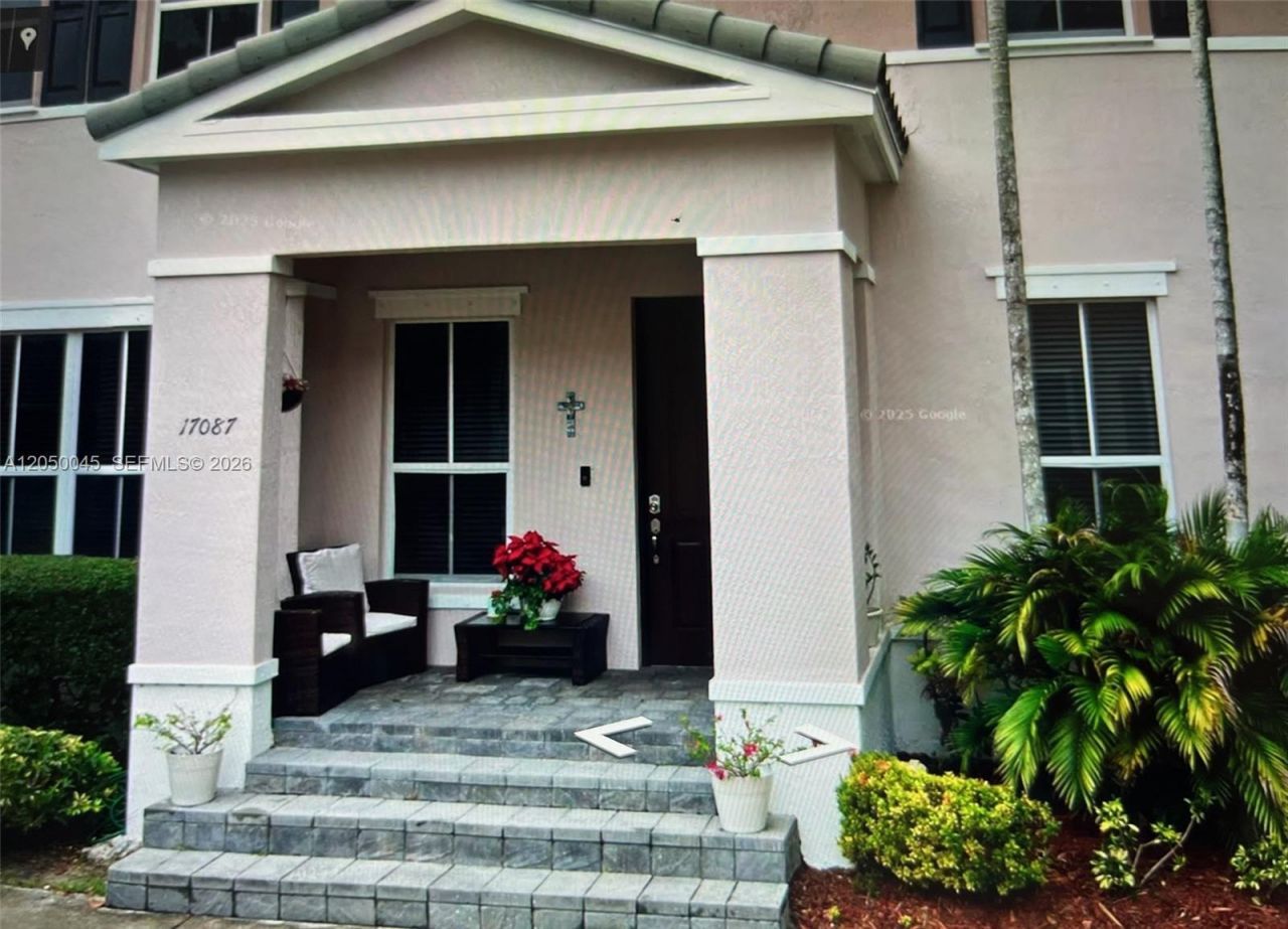17087 SW 93rd St, Miami, FL 33196 Photo