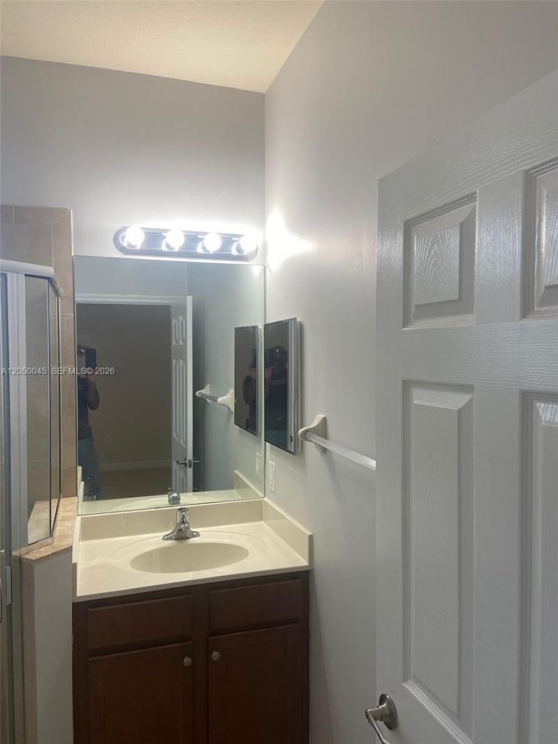17087 SW 93rd St , Miami, FL 33196 Photo