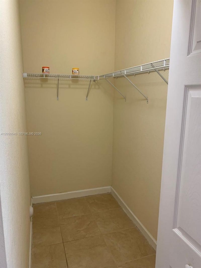 17087 SW 93rd St , Miami, FL 33196 Photo
