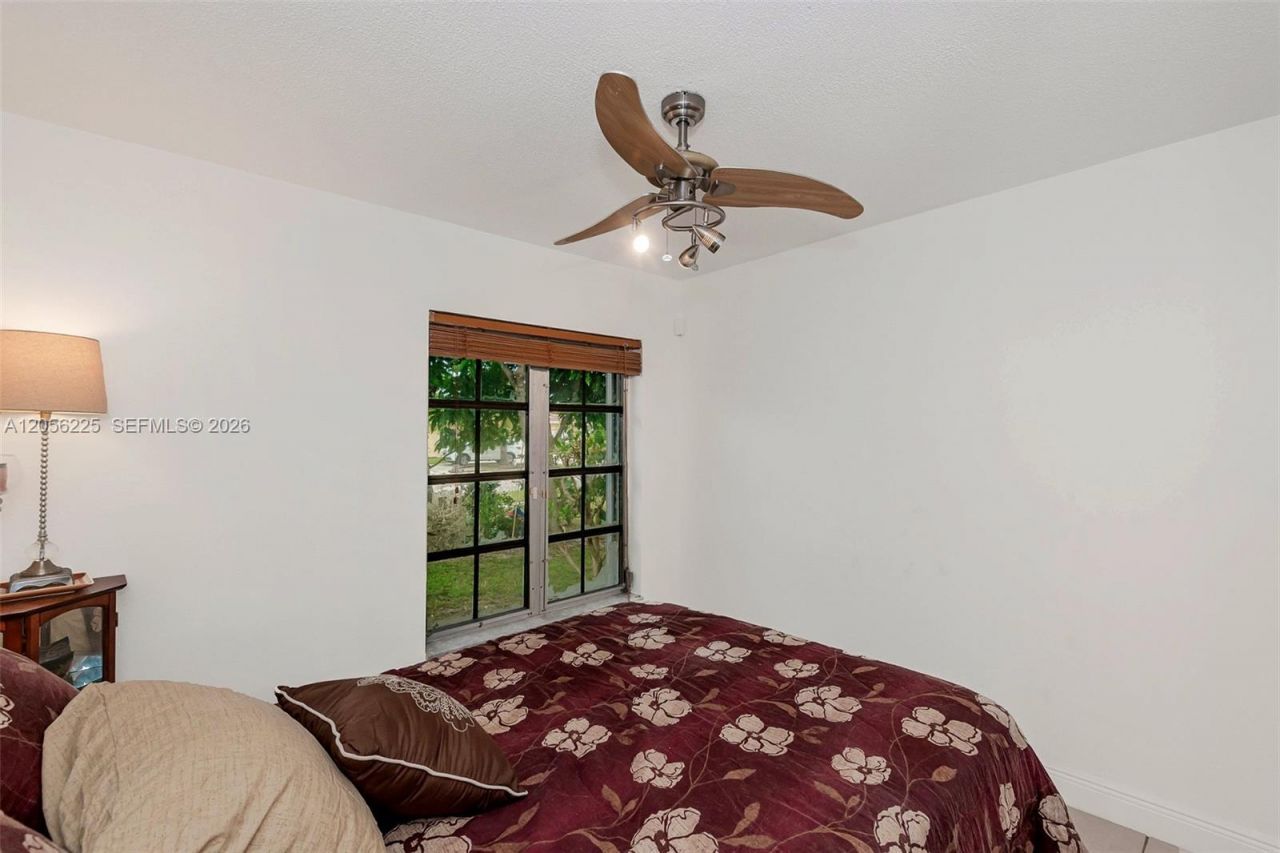 8210 NW 68th Ter , Tamarac, FL 33321 Photo