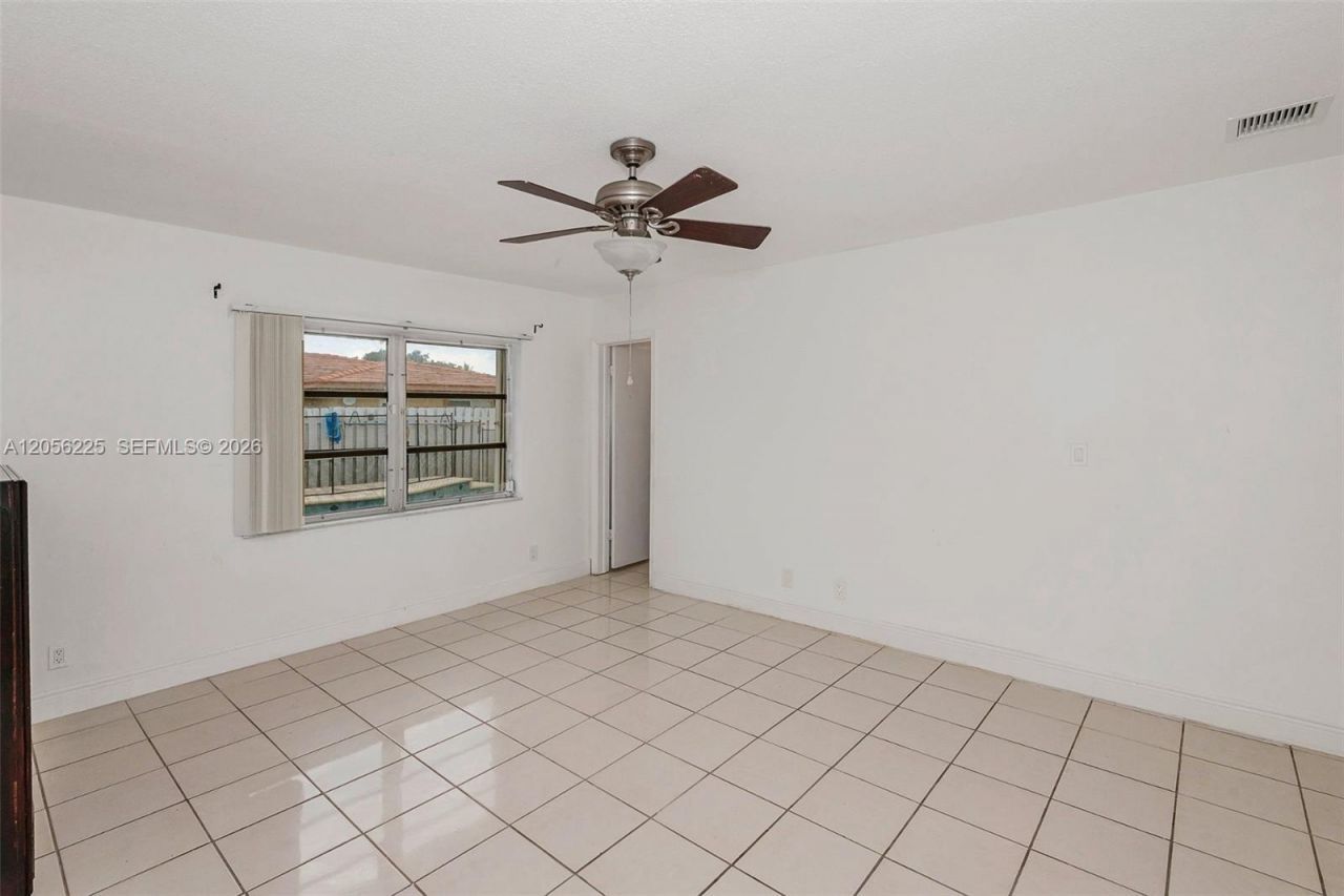 8210 NW 68th Ter , Tamarac, FL 33321 Photo