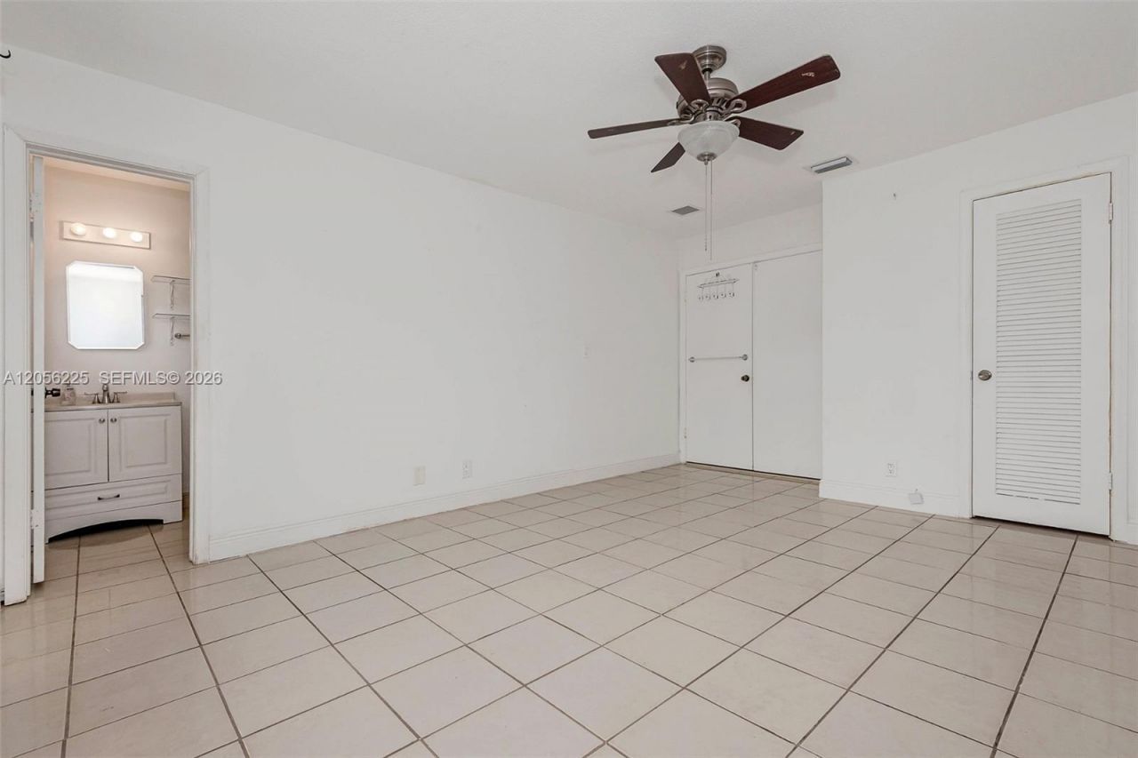 8210 NW 68th Ter , Tamarac, FL 33321 Photo