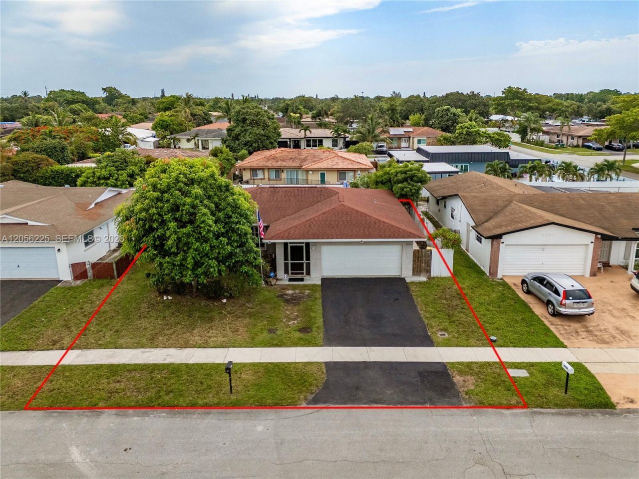 8210 NW 68th Ter , Tamarac, FL 33321 Photo