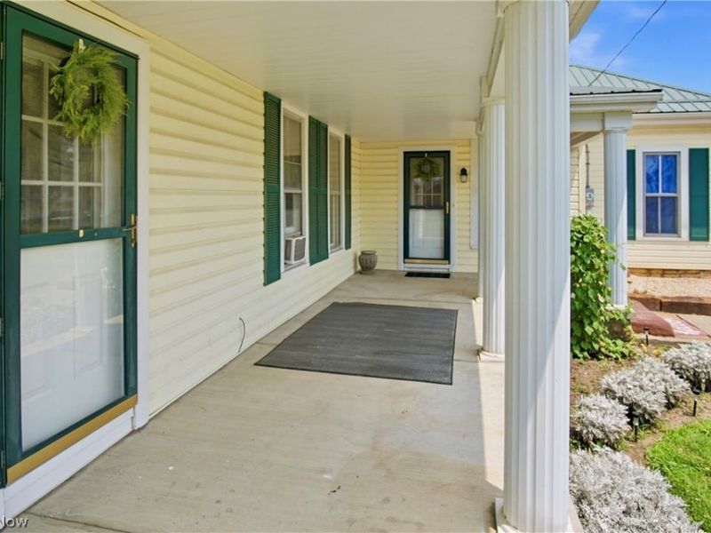 32 E 1st Street, Frazeysburg, OH 43822 Photo 5