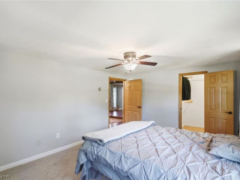 8870 N Spring Valley Park Drive, Chagrin Falls, OH 44023 Photo 12