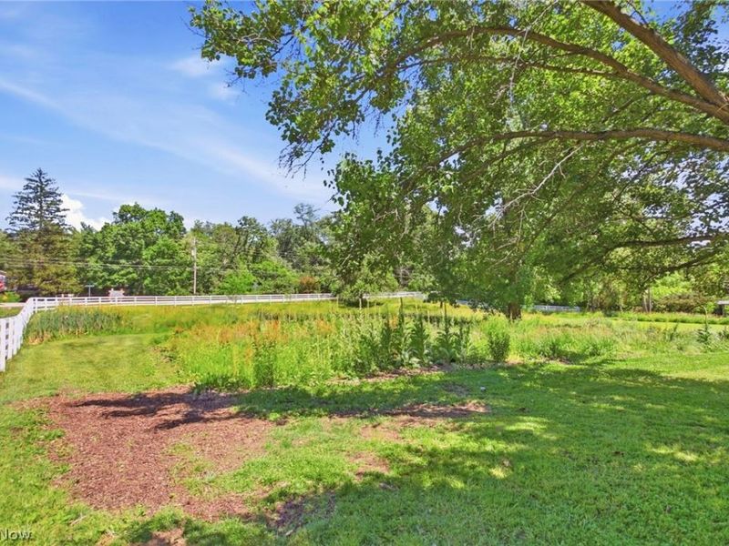8870 N Spring Valley Park Drive, Chagrin Falls, OH 44023 Photo 43