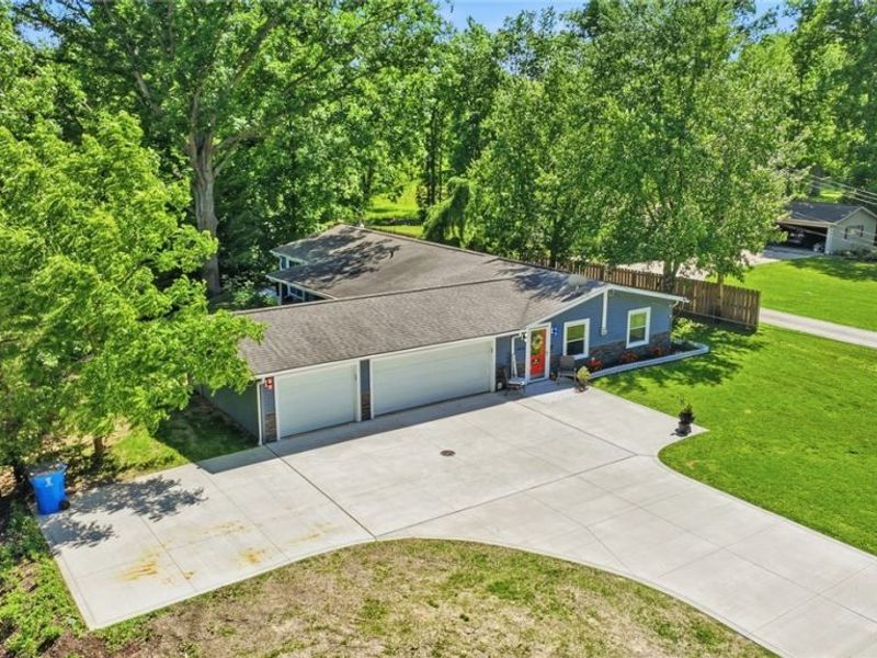 8870 N Spring Valley Park Drive, Chagrin Falls, OH 44023 Photo 46