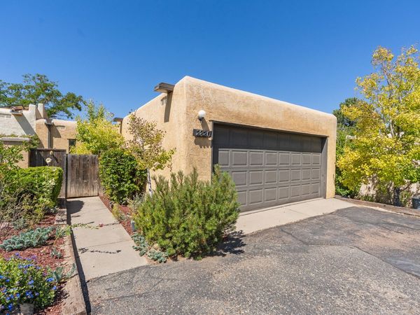 2820 Plaza Rojo , Santa Fe, NM 87507