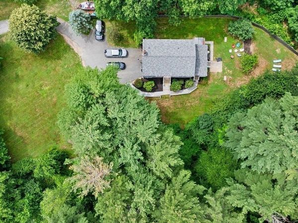 381 Linebrook Rd, Ipswich, MA 01938