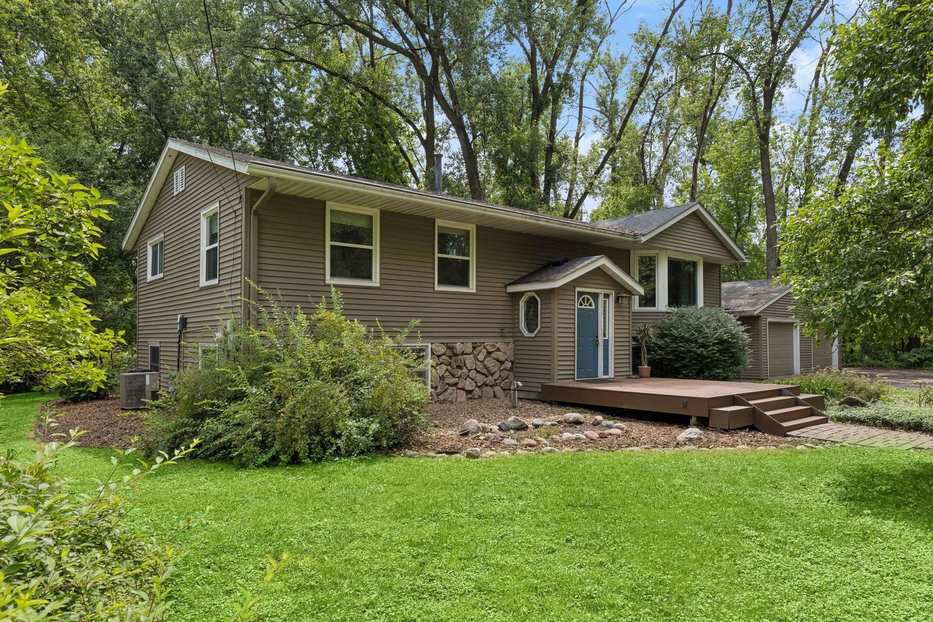 3260 Snelling Avenue N Arden Hills, MN 55112