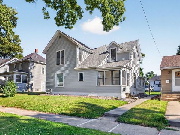 215 6th Street NW, Rochester, MN 55901