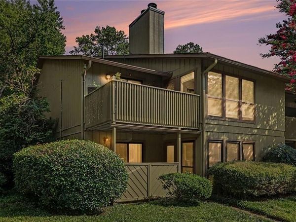 101 Dunbar Drive, Dunwoody, GA 30338