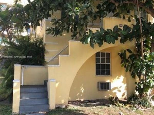 11 Santillane Ave , Unit 2, Coral Gables, FL 33134