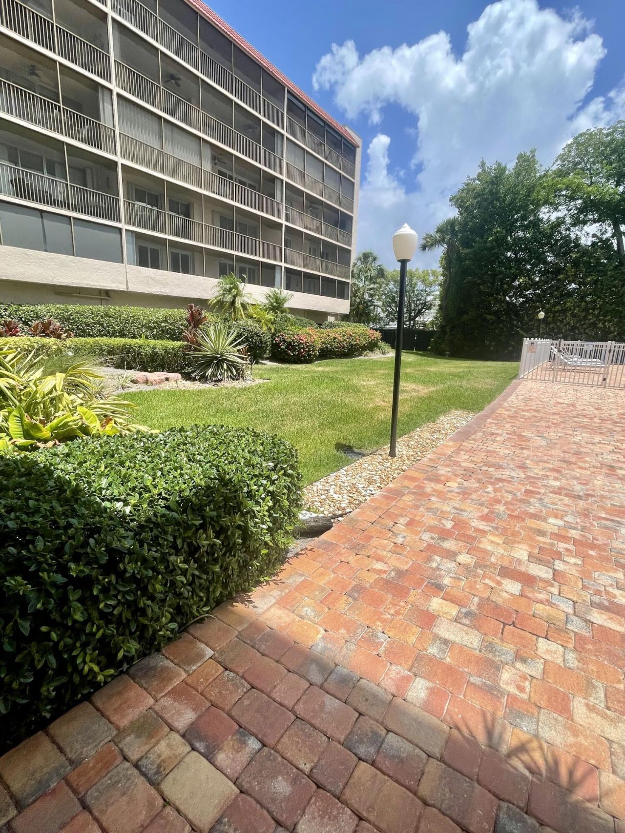 740 S Federal Highway, Unit 410, Pompano Beach, FL 33062 Photo