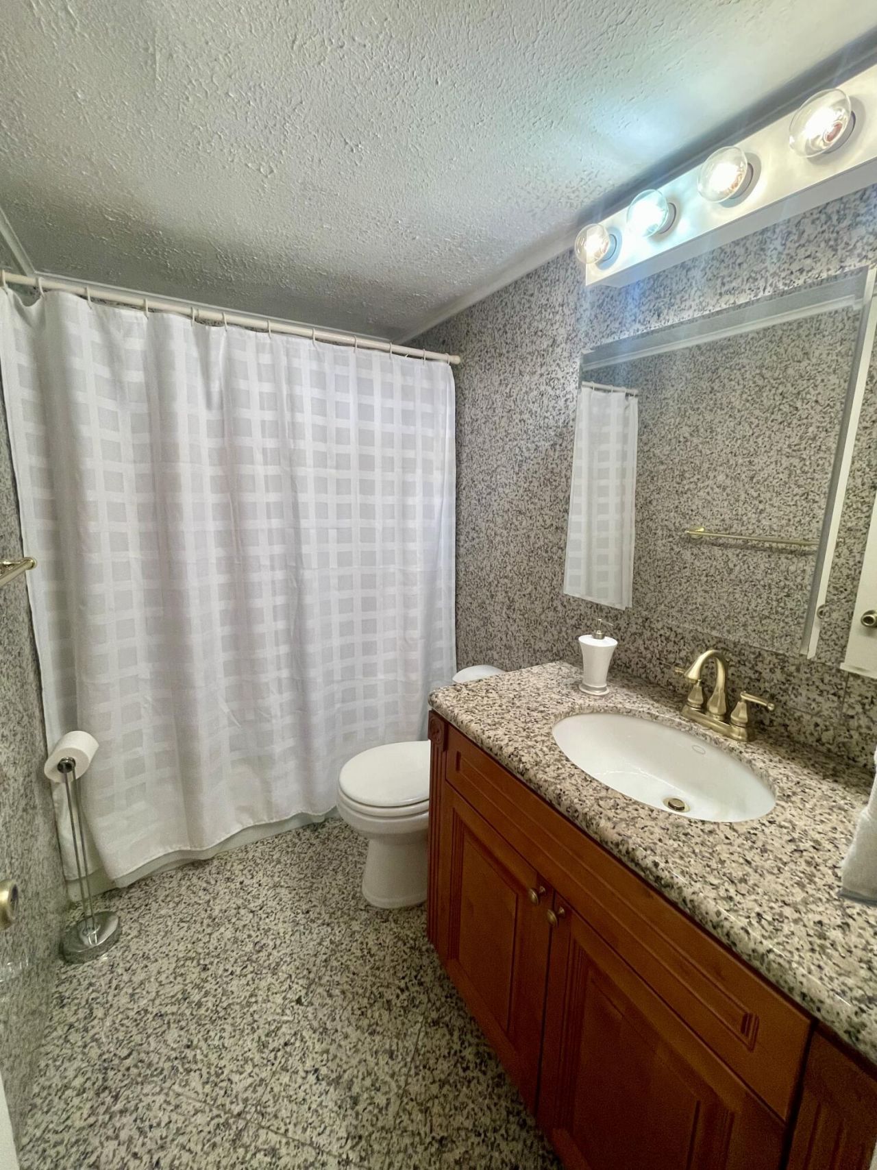 740 S Federal Highway, Unit 410, Pompano Beach, FL 33062 Photo