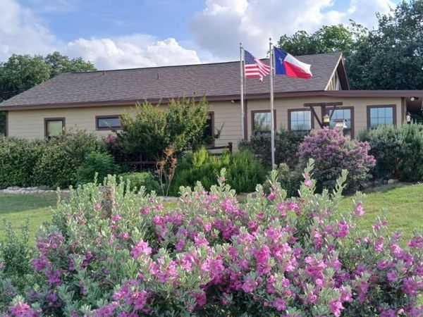 1355 BROAD OAK DR, Bandera, TX 78003