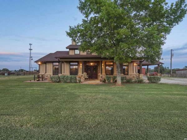 10085 Fm 775, La Vernia, TX 78121