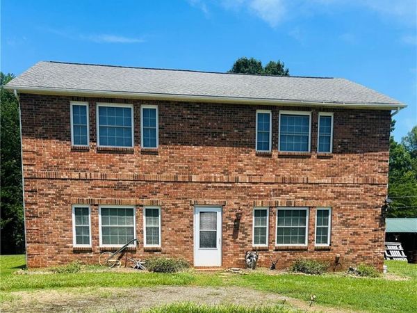 2062 Pell Road , Westfield, NC 27053