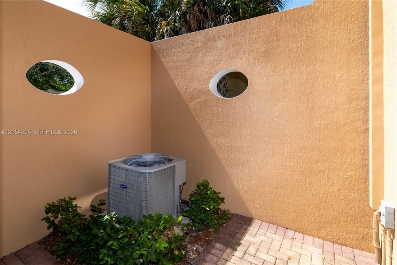 1510 SW 147th Ter , Pembroke Pines, FL 33027 Photo