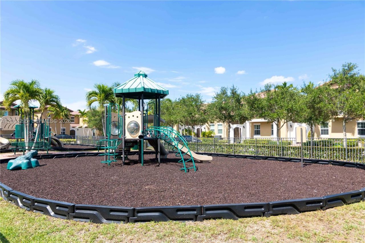 1510 SW 147th Ter , Pembroke Pines, FL 33027 Photo
