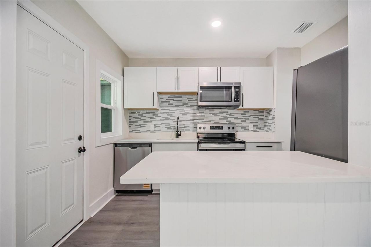 1504 W Line Street , Leesburg, FL 34748 Photo