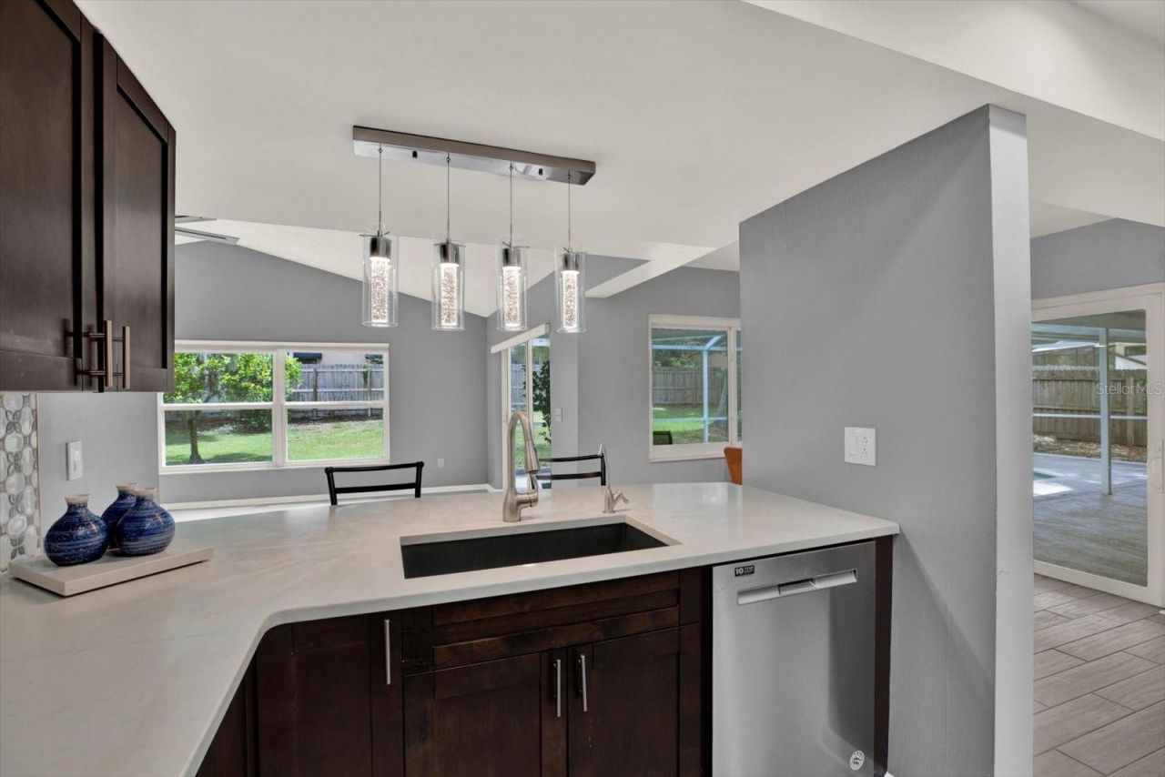 1805 Tawnee Place , Brandon, FL 33510 Photo