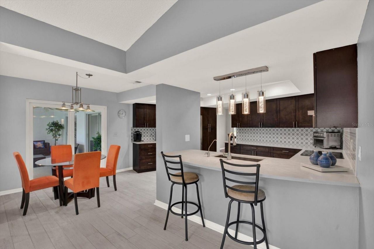 1805 Tawnee Place , Brandon, FL 33510 Photo