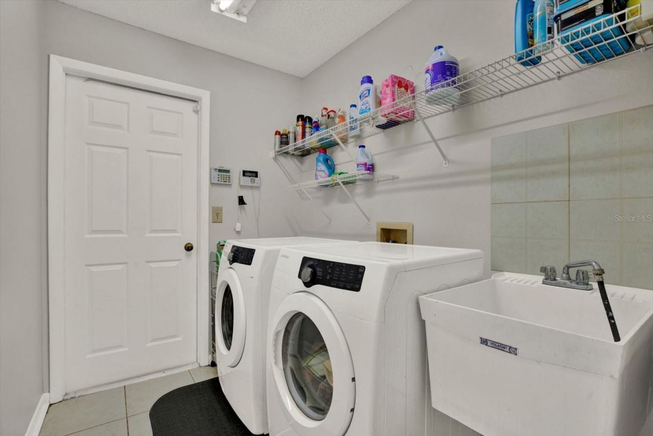 1805 Tawnee Place , Brandon, FL 33510 Photo