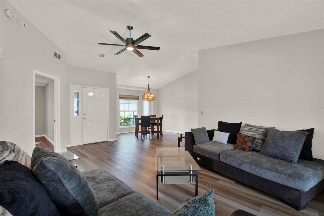 1805 Tawnee Place , Brandon, FL 33510 Photo