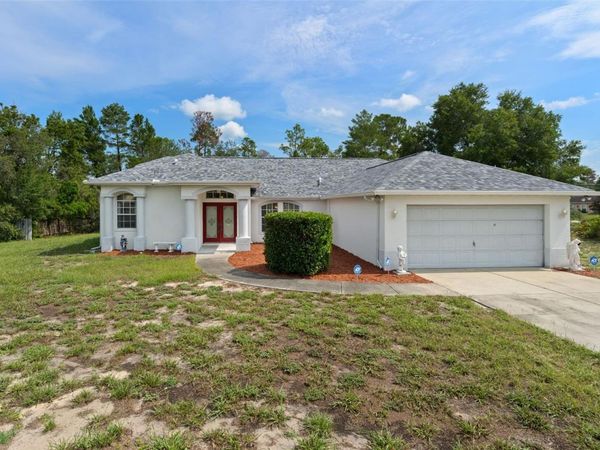 7401 BLACKBIRD AVENUE , WEEKI WACHEE, FL 34613