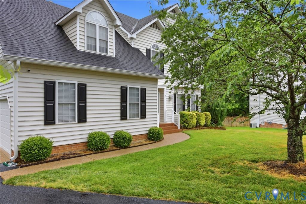 6019 Pond Place Way  Mechanicsville, VA 23111