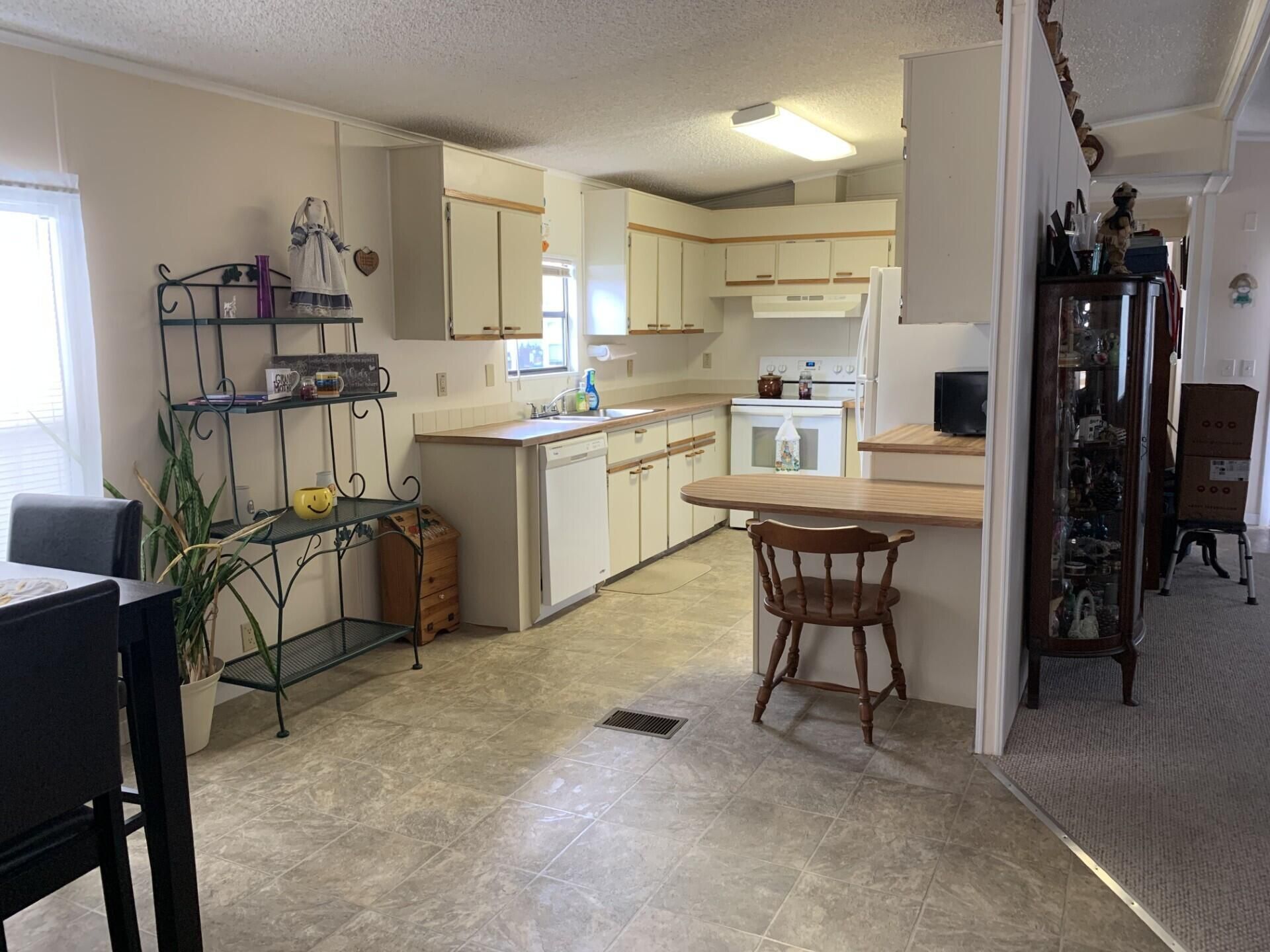 8 SE Hernando Lane, Port Saint Lucie, FL 34952 Photo