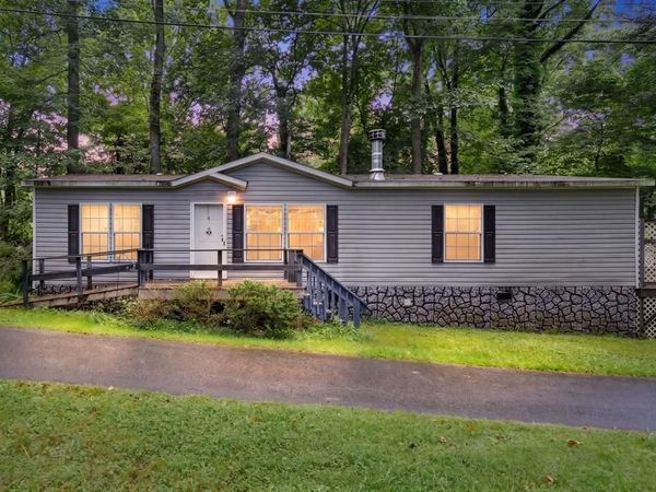 108 Leisure Woods Lane, Hiawassee, GA 30546