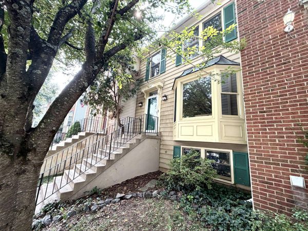 13847 WAKLEY COURT , CENTREVILLE, VA 20121