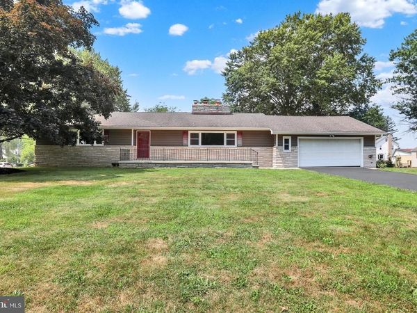 3 WOODCLIFFE DRIVE, ROBBINSVILLE, NJ 08690