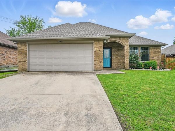 305 Timbercreek Court, Princeton, TX 75407