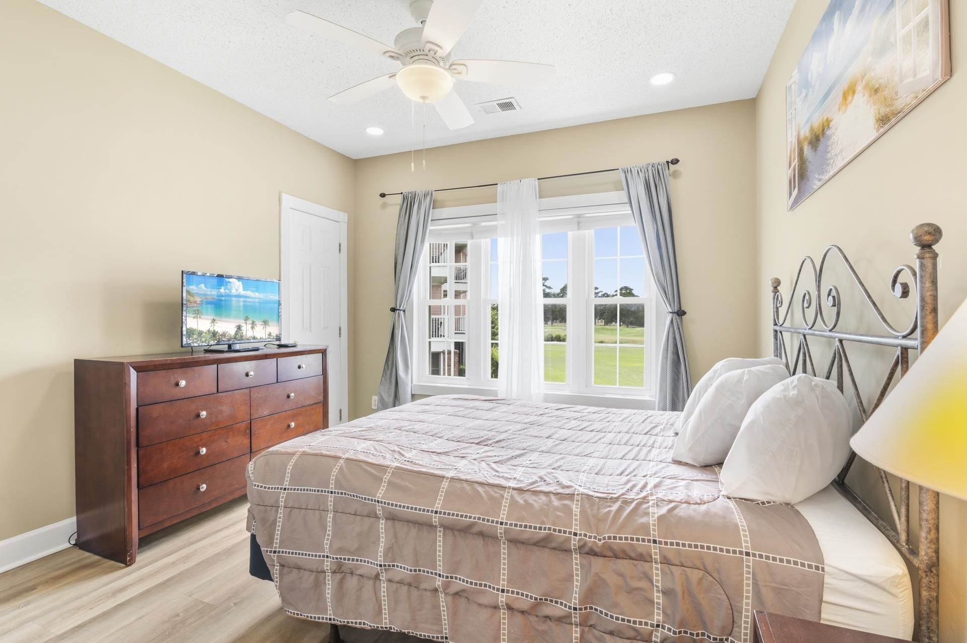 4827 Orchid Way  Photo 13