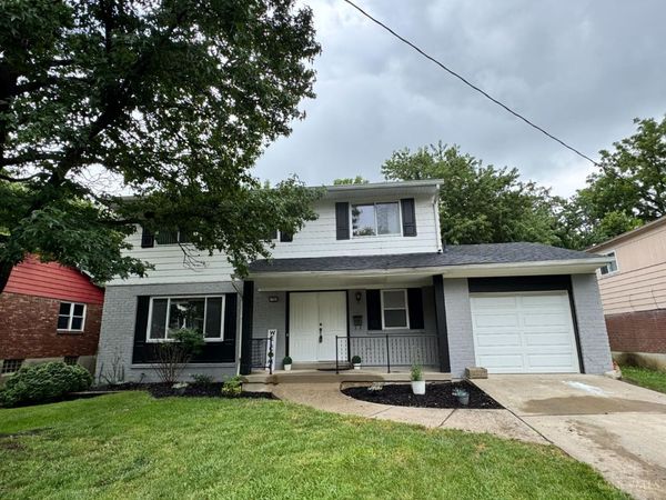 6586 S Oak Knoll Drive, Cincinnati, OH 45224