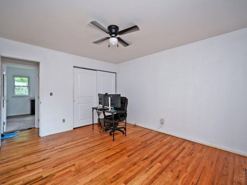 6586 S Oak Knoll Drive, Cincinnati, OH 45224 Photo 37